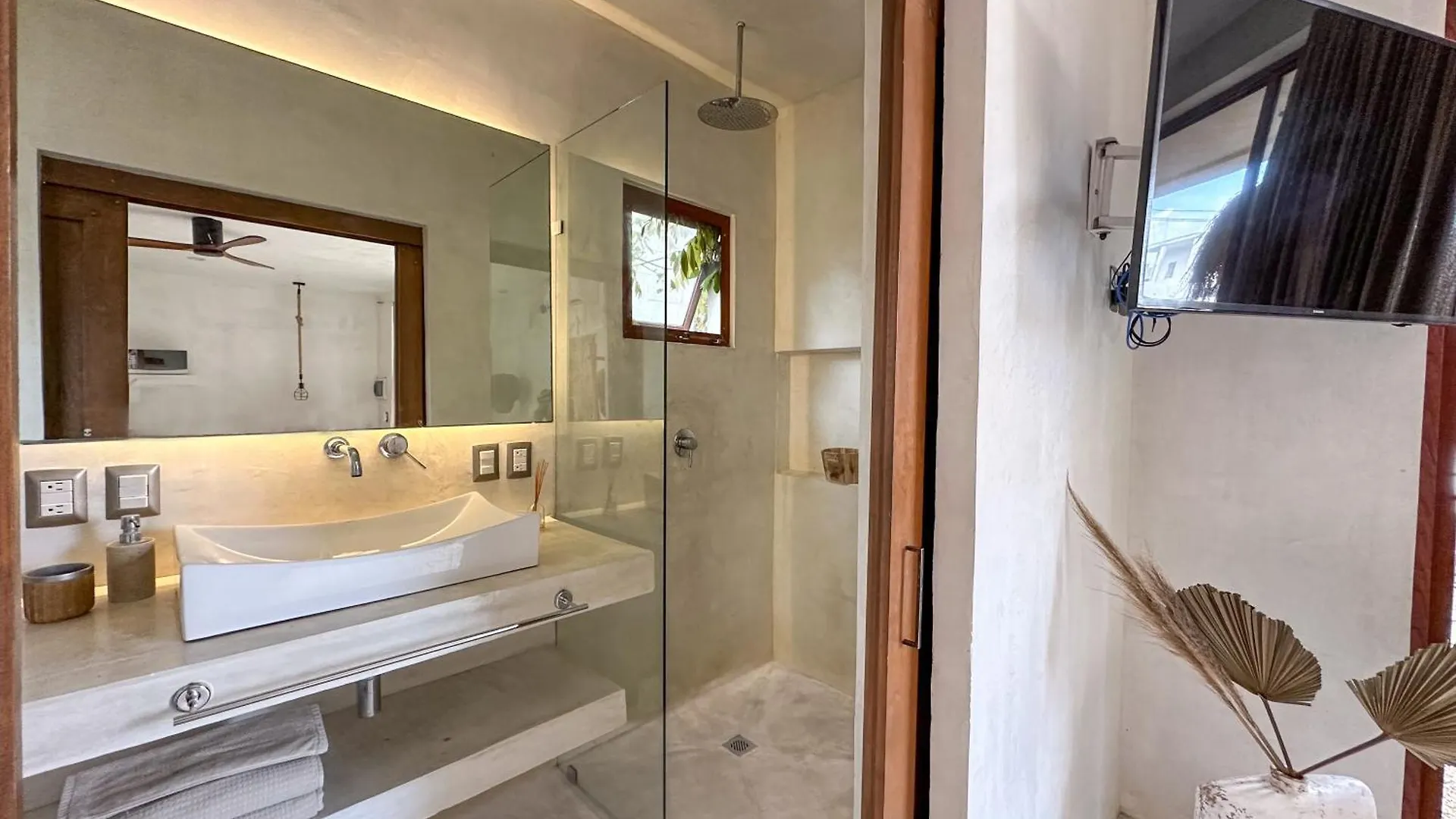 Amazing Suite Looking At The Pool With Jacuzzi Excellent Location Playa del Carmen Apartmán